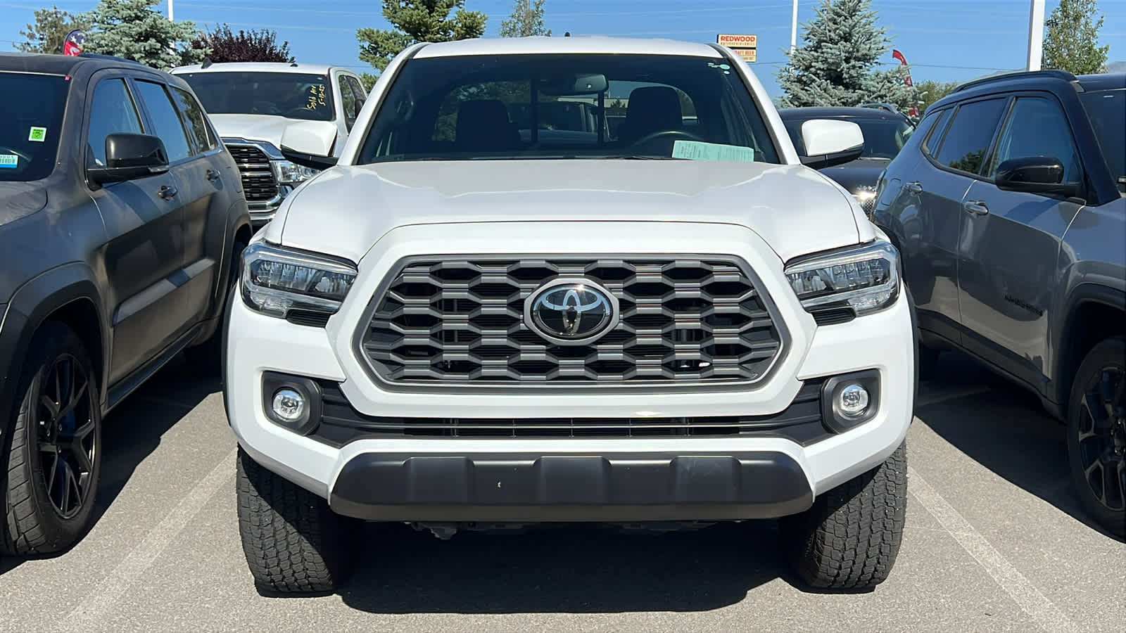 2022 Toyota Tacoma TRD Off-Road 2