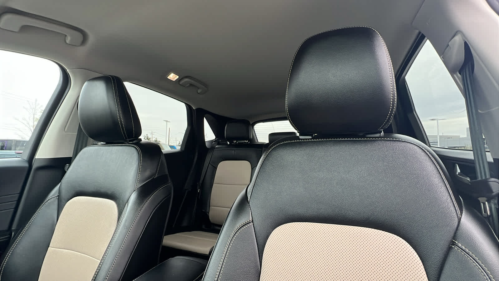 Thumbnail: 2022 Ford Escape - 11