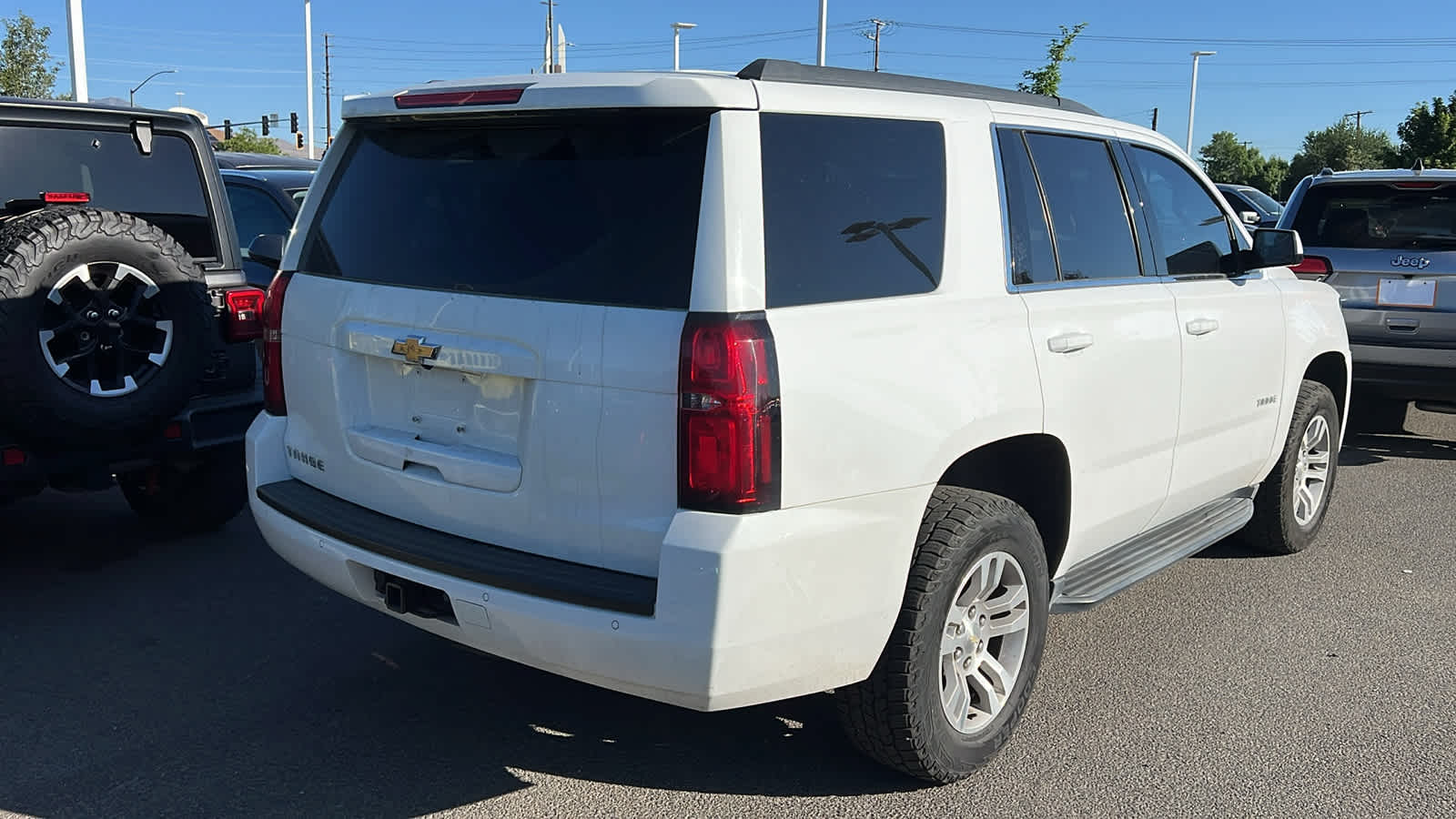 Thumbnail: 2017 Chevrolet Tahoe - 4