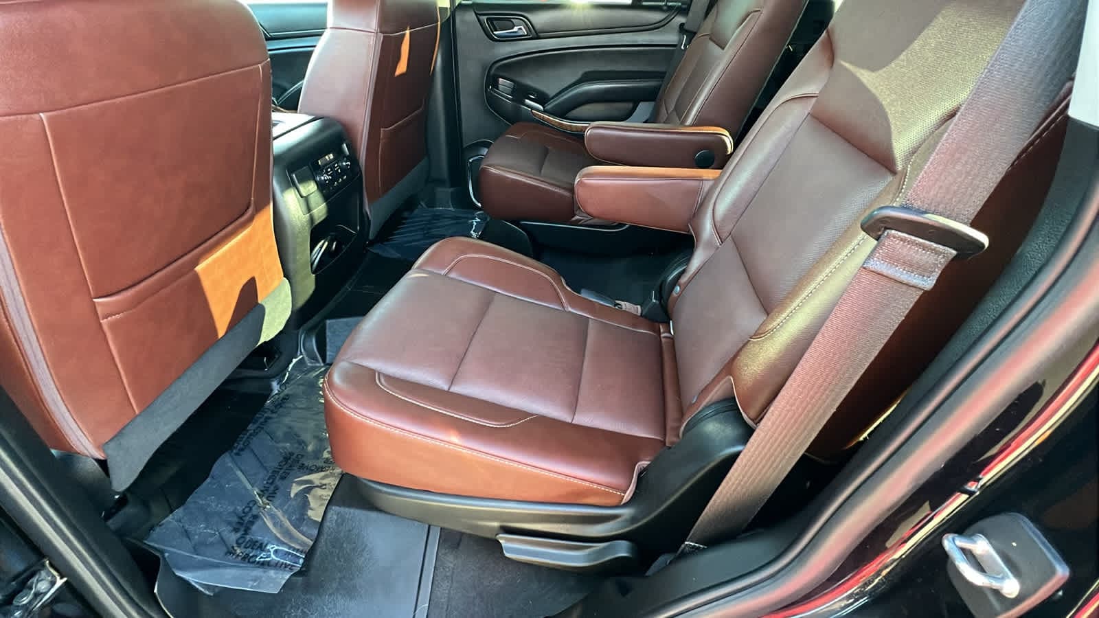 Thumbnail: 2020 Chevrolet Tahoe - 24