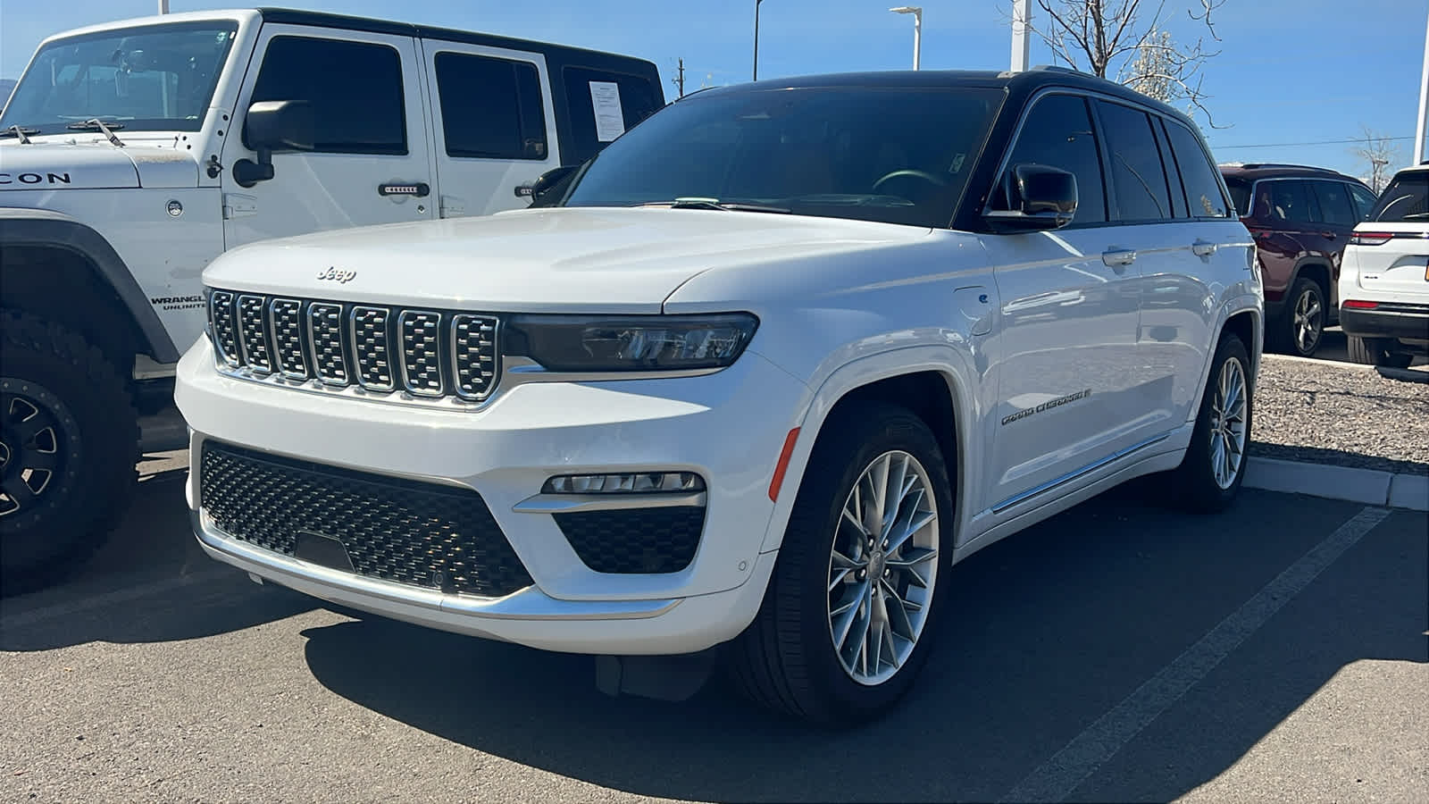 Thumbnail: 2023 Jeep Grand Cherokee - 1