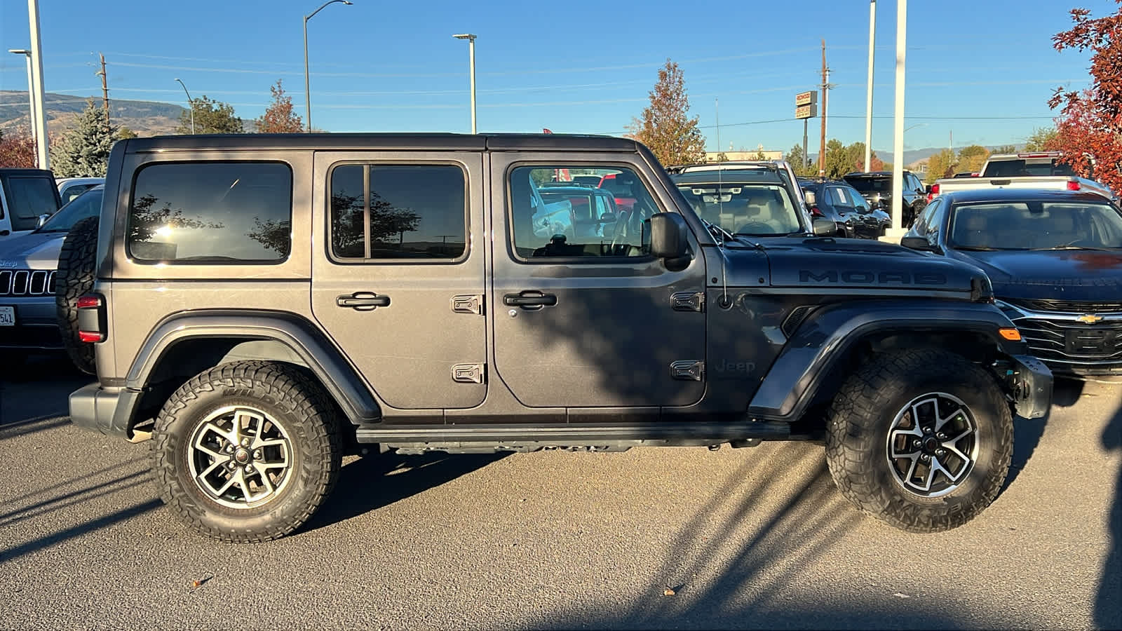 Thumbnail: 2019 Jeep Wrangler - 7