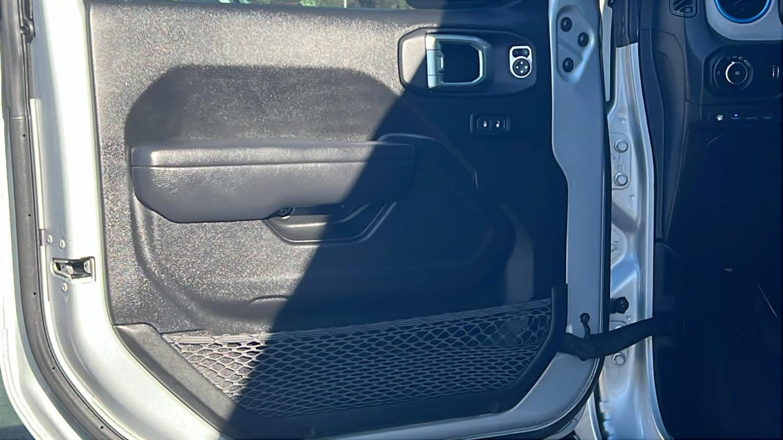 Thumbnail: 2024 Jeep Wrangler - 23