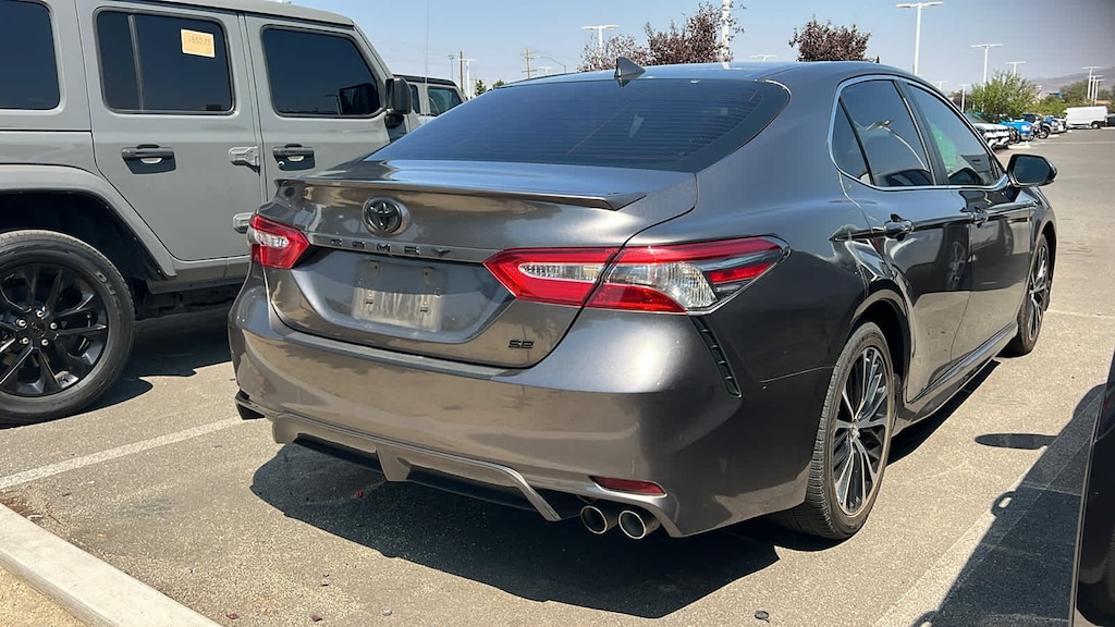 Used 2019 Toyota Camry SE Sedan