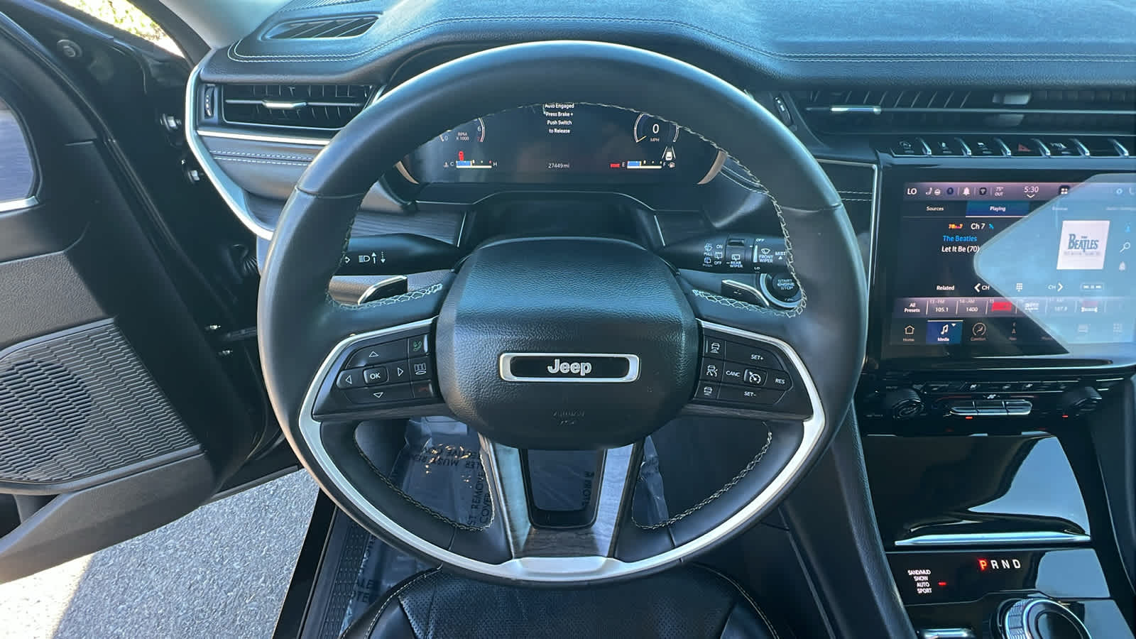 Thumbnail: 2023 Jeep Grand Cherokee - 18