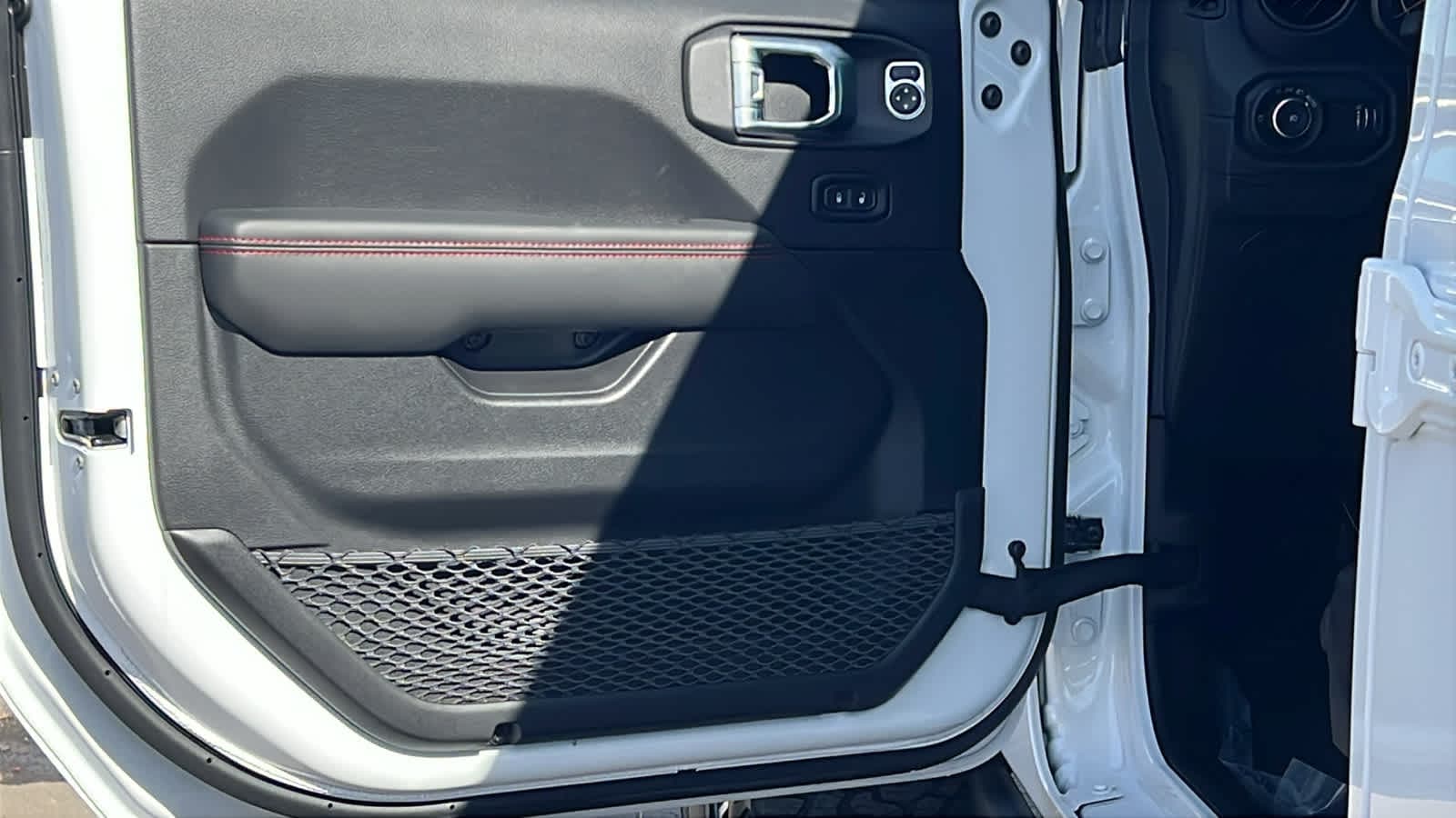 Thumbnail: 2026 Jeep Wrangler - 23