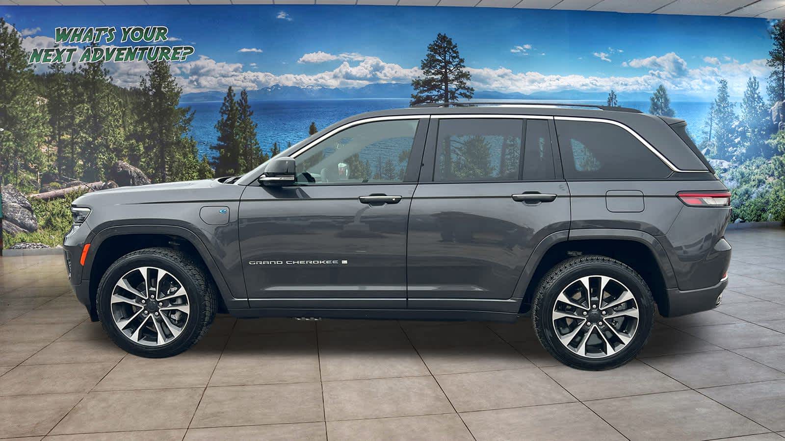 Thumbnail: 2024 Jeep Grand Cherokee - 8