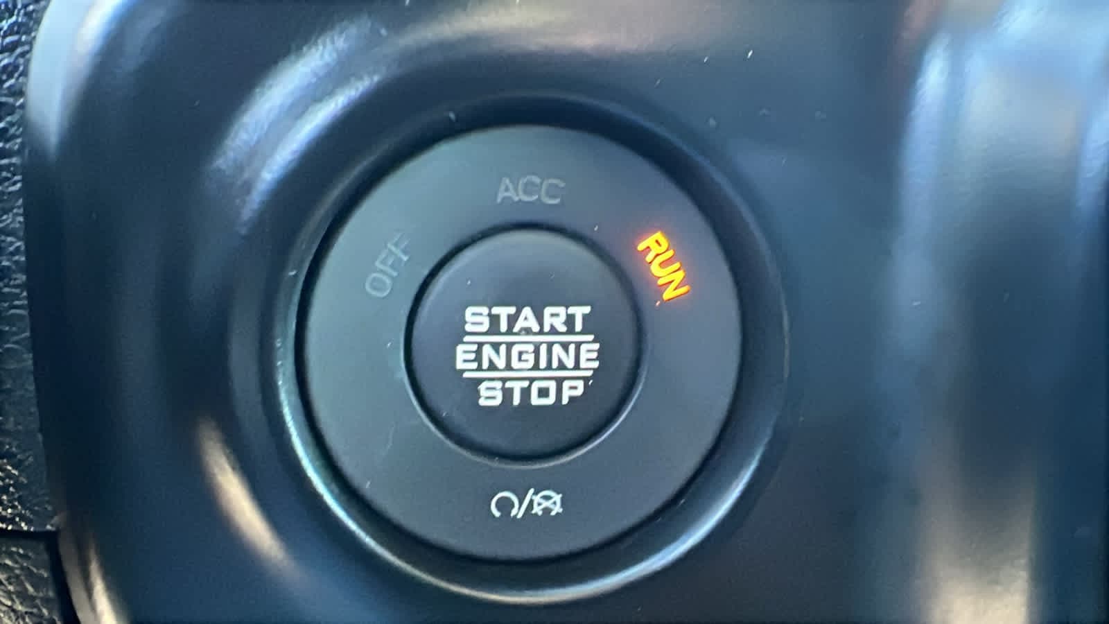 Thumbnail: 2022 Jeep Wrangler - 16