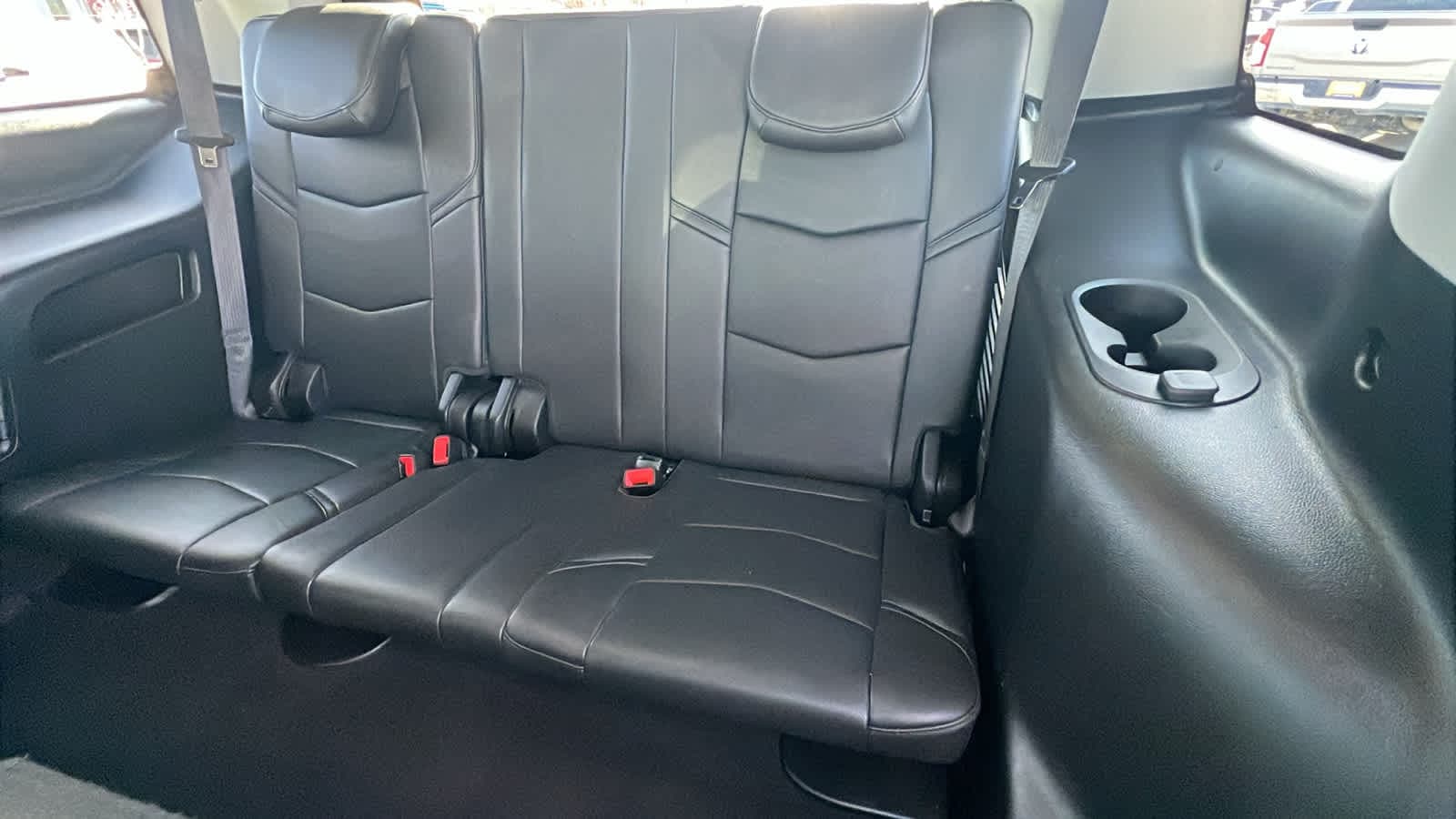 Thumbnail: 2020 Cadillac Escalade - 32