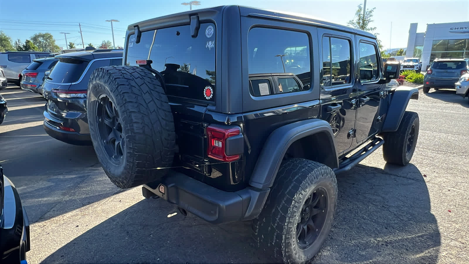 Thumbnail: 2019 Jeep Wrangler - 7