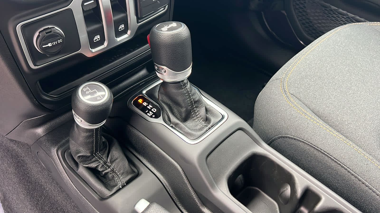 Thumbnail: 2025 Jeep Wrangler - 13