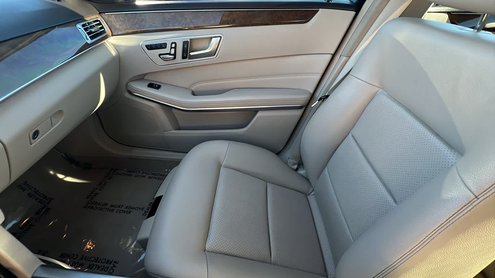 Thumbnail: 2014 Mercedes-Benz E-Class - 12