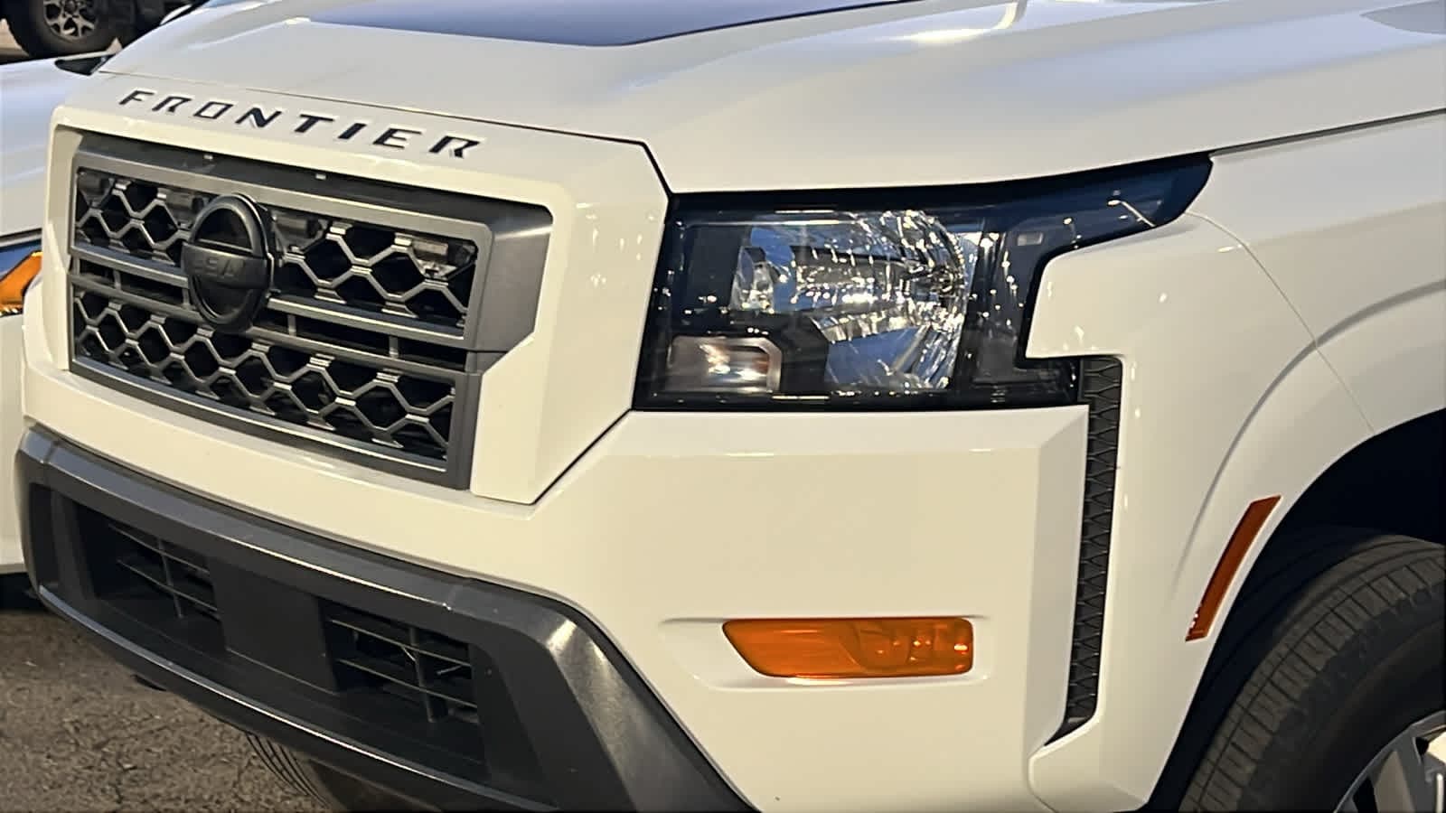 Thumbnail: 2023 Nissan Frontier - 8