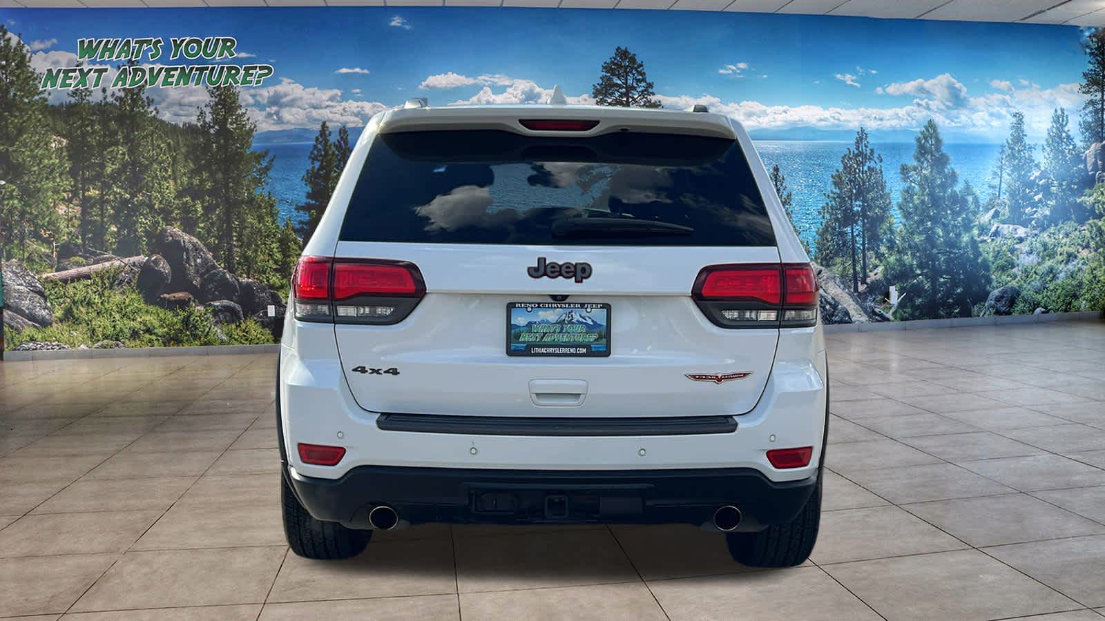 Thumbnail: 2018 Jeep Grand Cherokee - 6