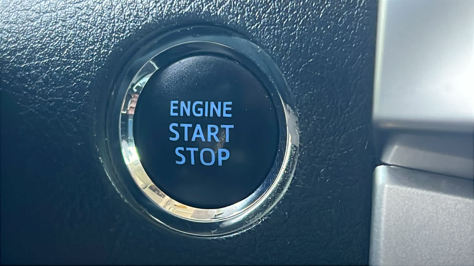 Thumbnail: 2021 Toyota 4Runner - 17