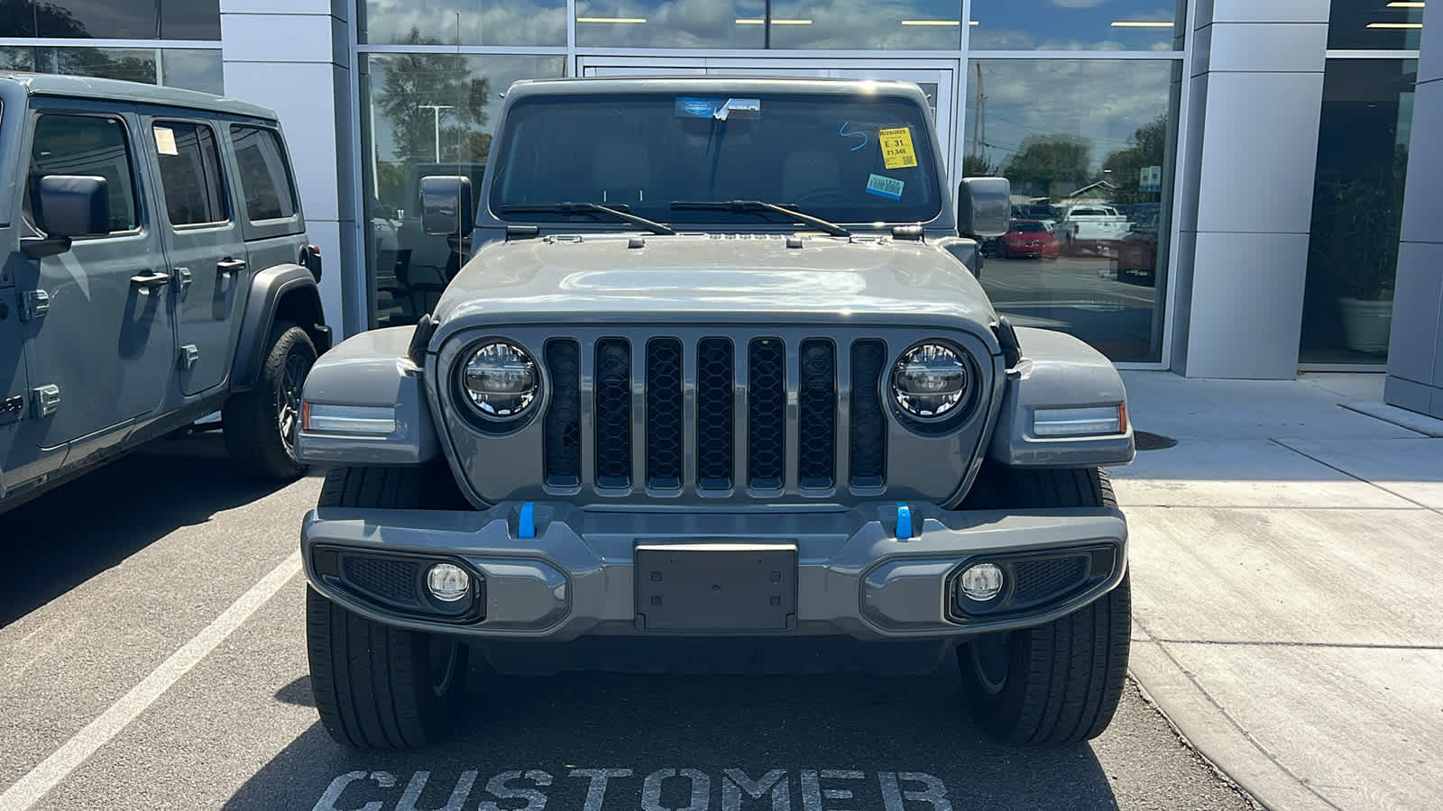 2022 Jeep Wrangler 4xe Unlimited Sahara High Altitude photo 2