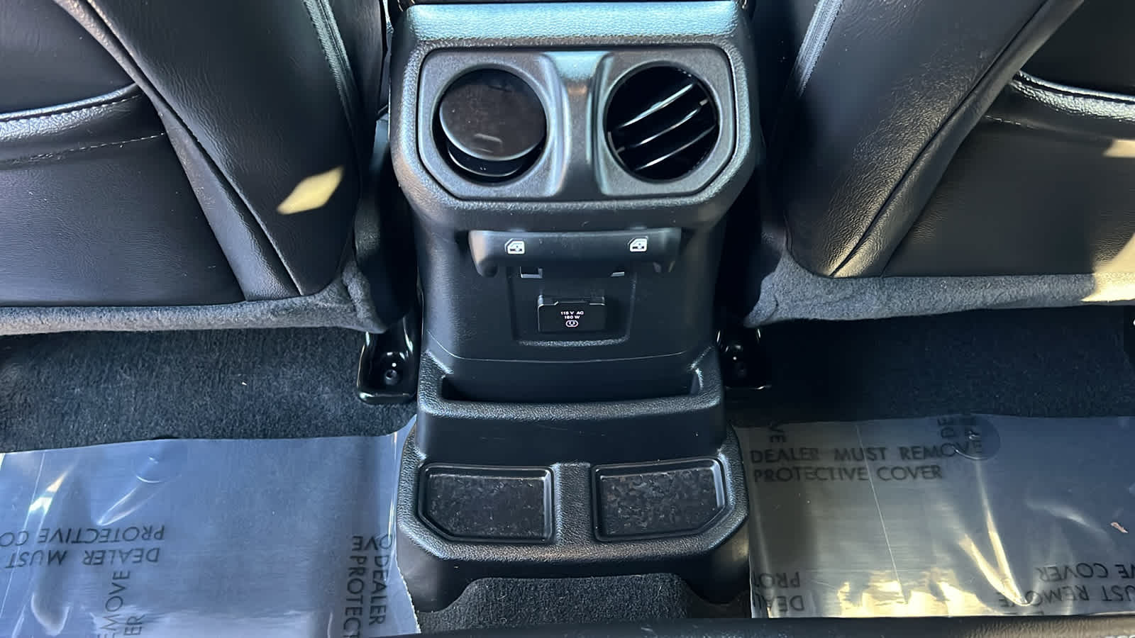 Thumbnail: 2023 Jeep Wrangler - 25