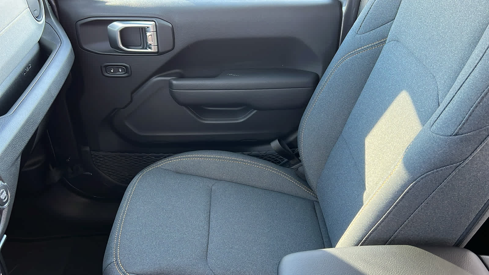 Thumbnail: 2026 Jeep Wrangler - 12