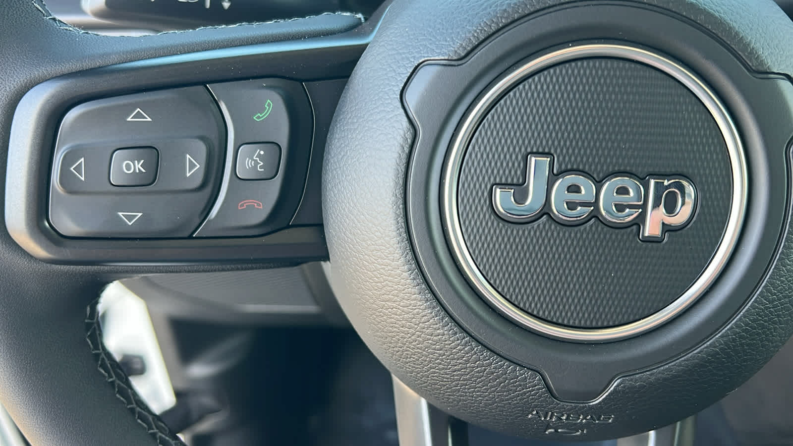 Thumbnail: 2026 Jeep Gladiator - 19