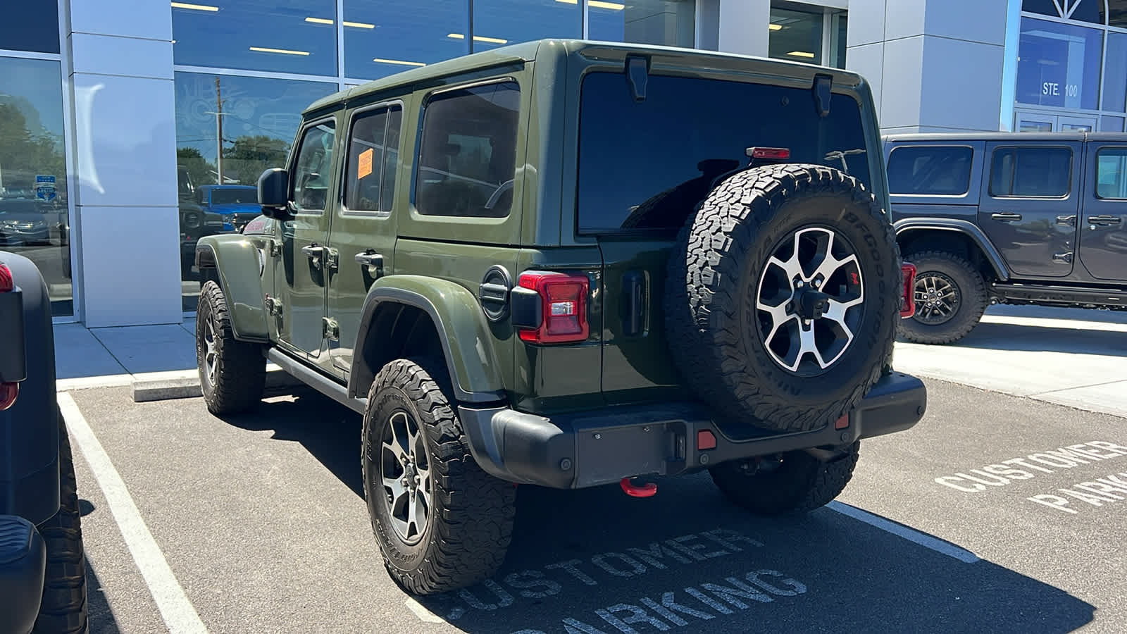 Thumbnail: 2022 Jeep Wrangler - 7