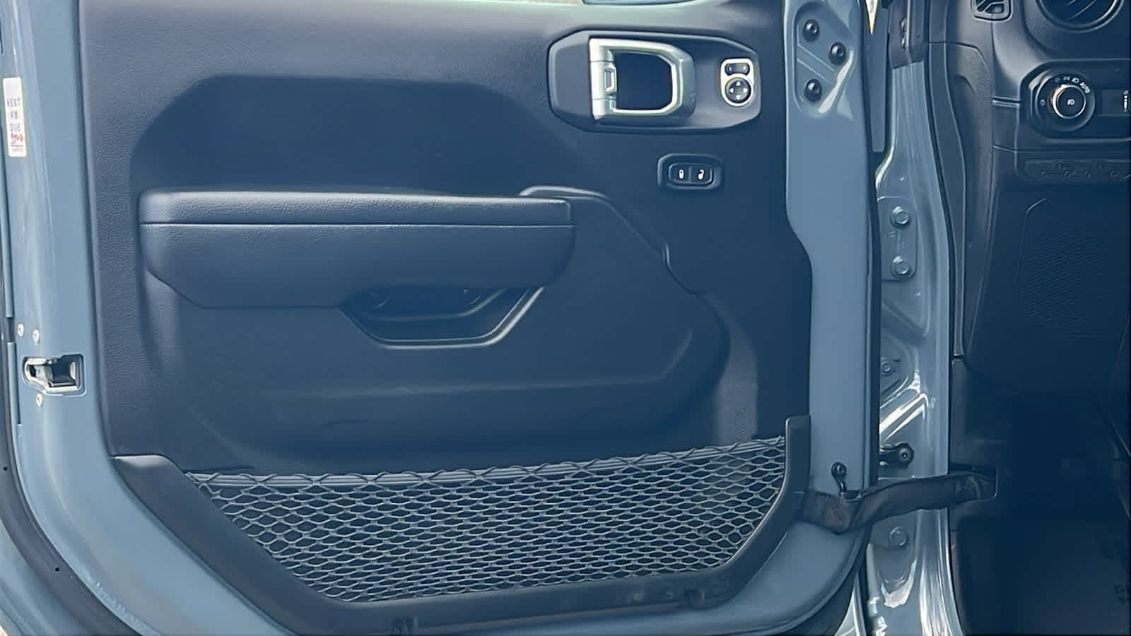 Thumbnail: 2025 Jeep Wrangler - 23