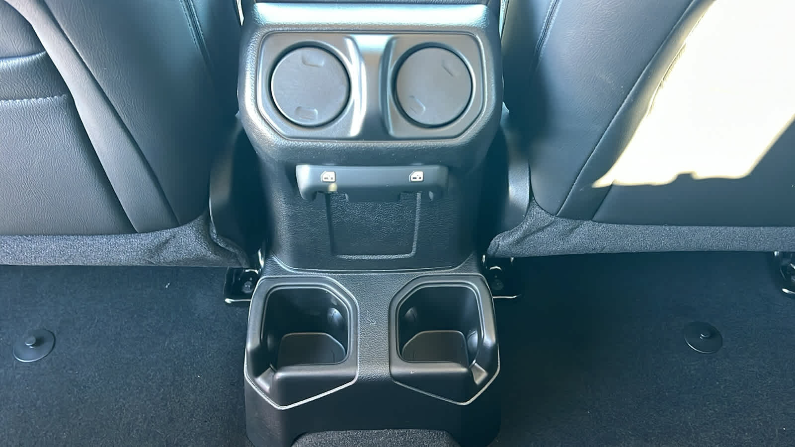 Thumbnail: 2026 Jeep Gladiator - 25