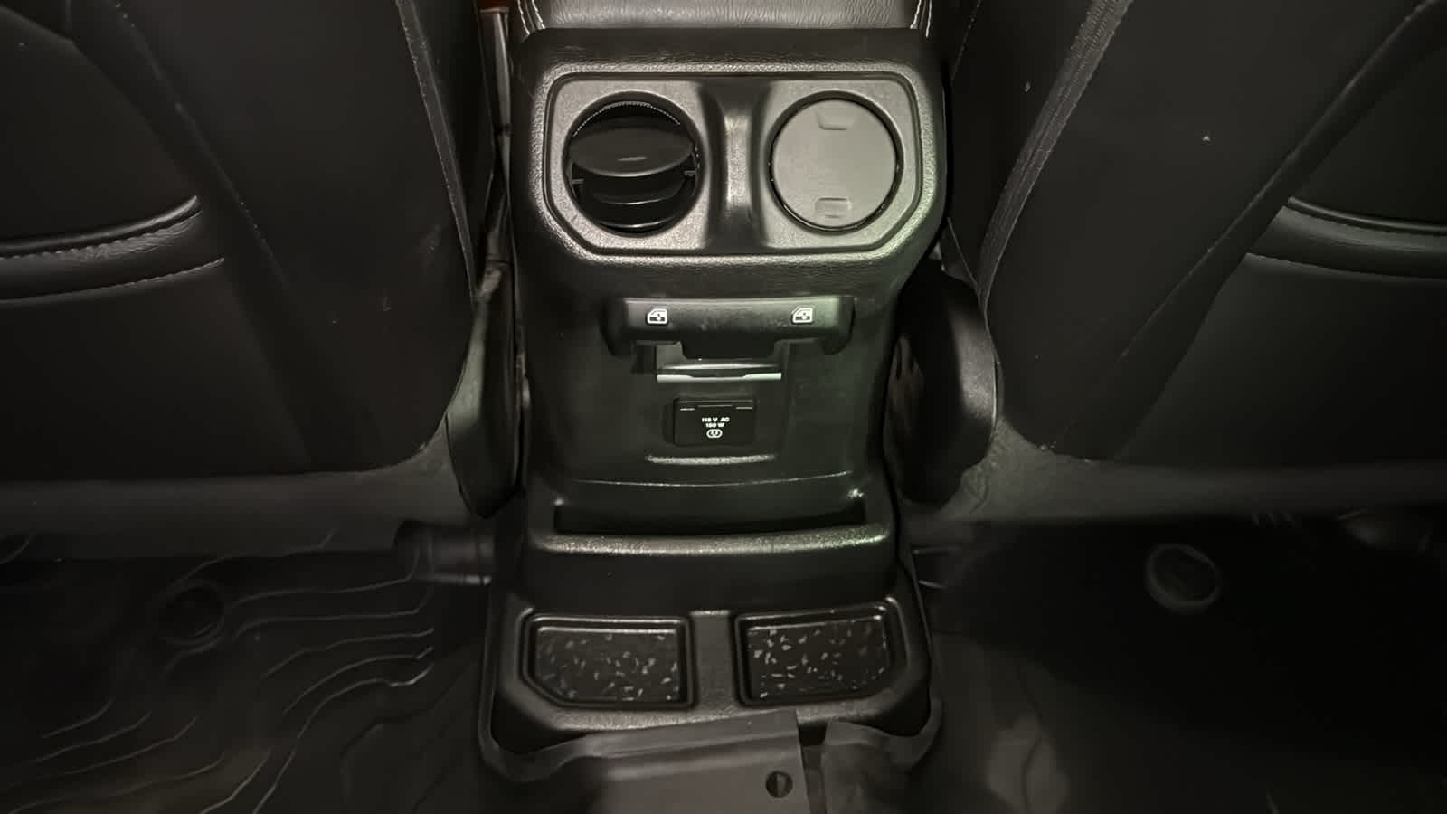 Thumbnail: 2019 Jeep Wrangler - 25