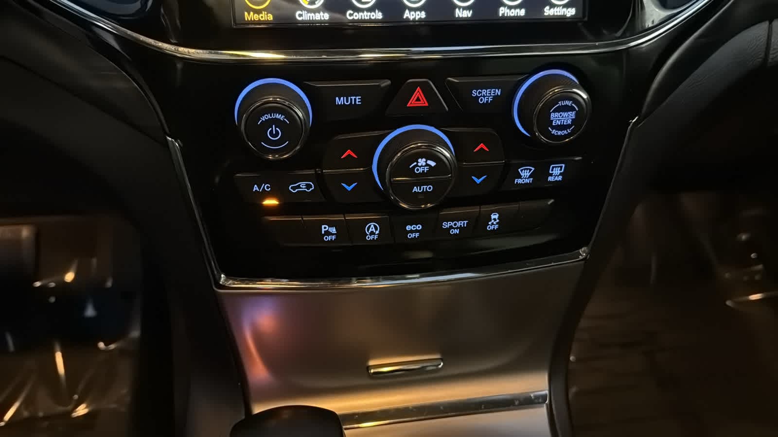 Thumbnail: 2020 Jeep Grand Cherokee - 14