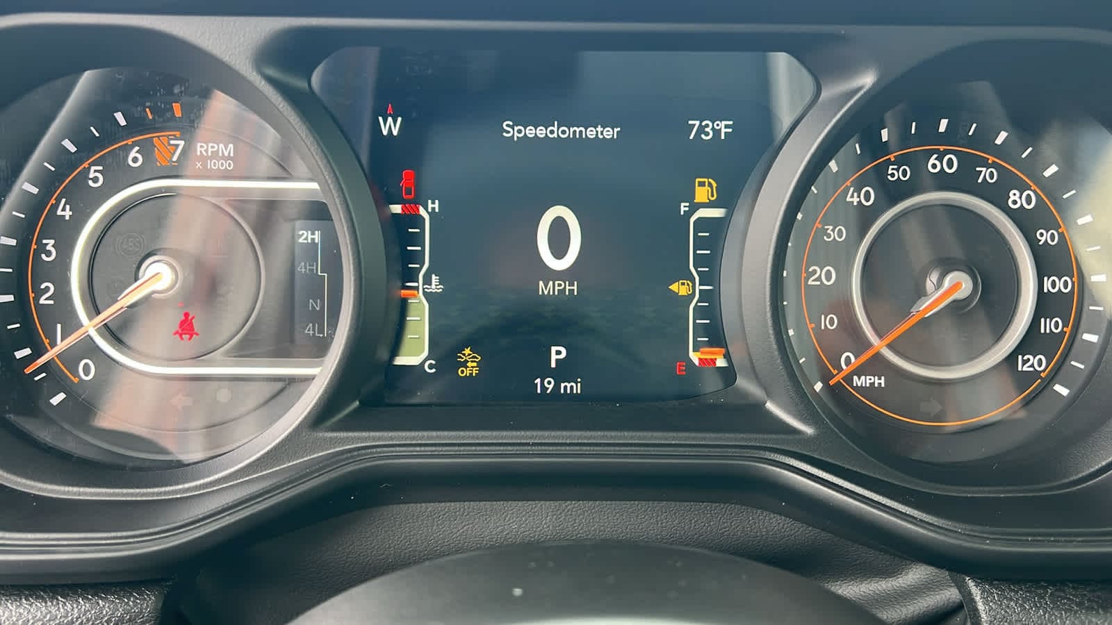 Thumbnail: 2026 Jeep Gladiator - 21