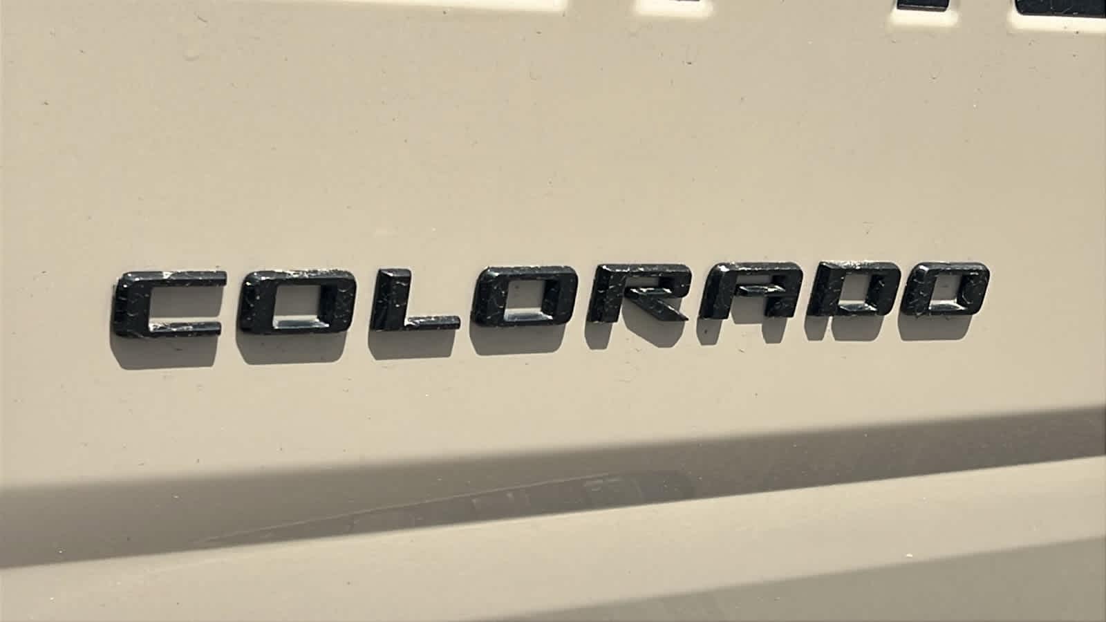 Thumbnail: 2022 Chevrolet Colorado - 8