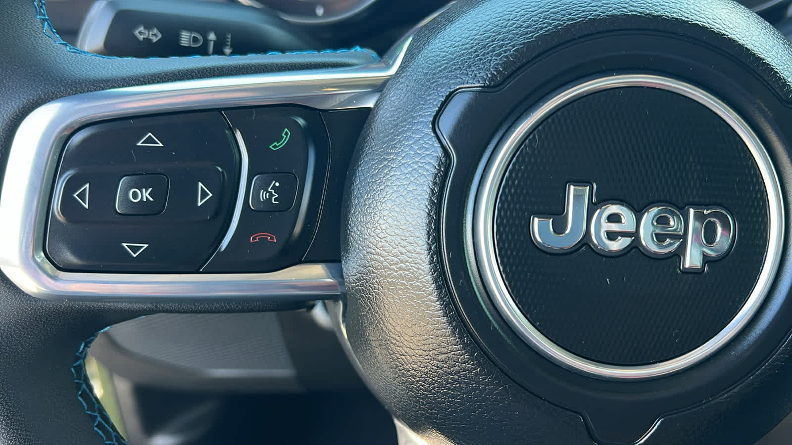 Thumbnail: 2023 Jeep Wrangler - 19