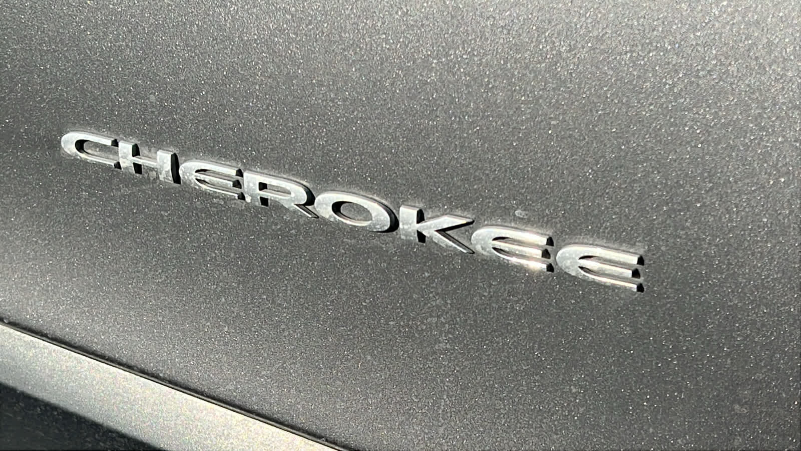 Thumbnail: 2019 Jeep Cherokee - 3