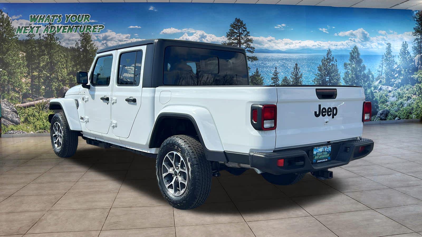 Thumbnail: 2026 Jeep Gladiator - 7