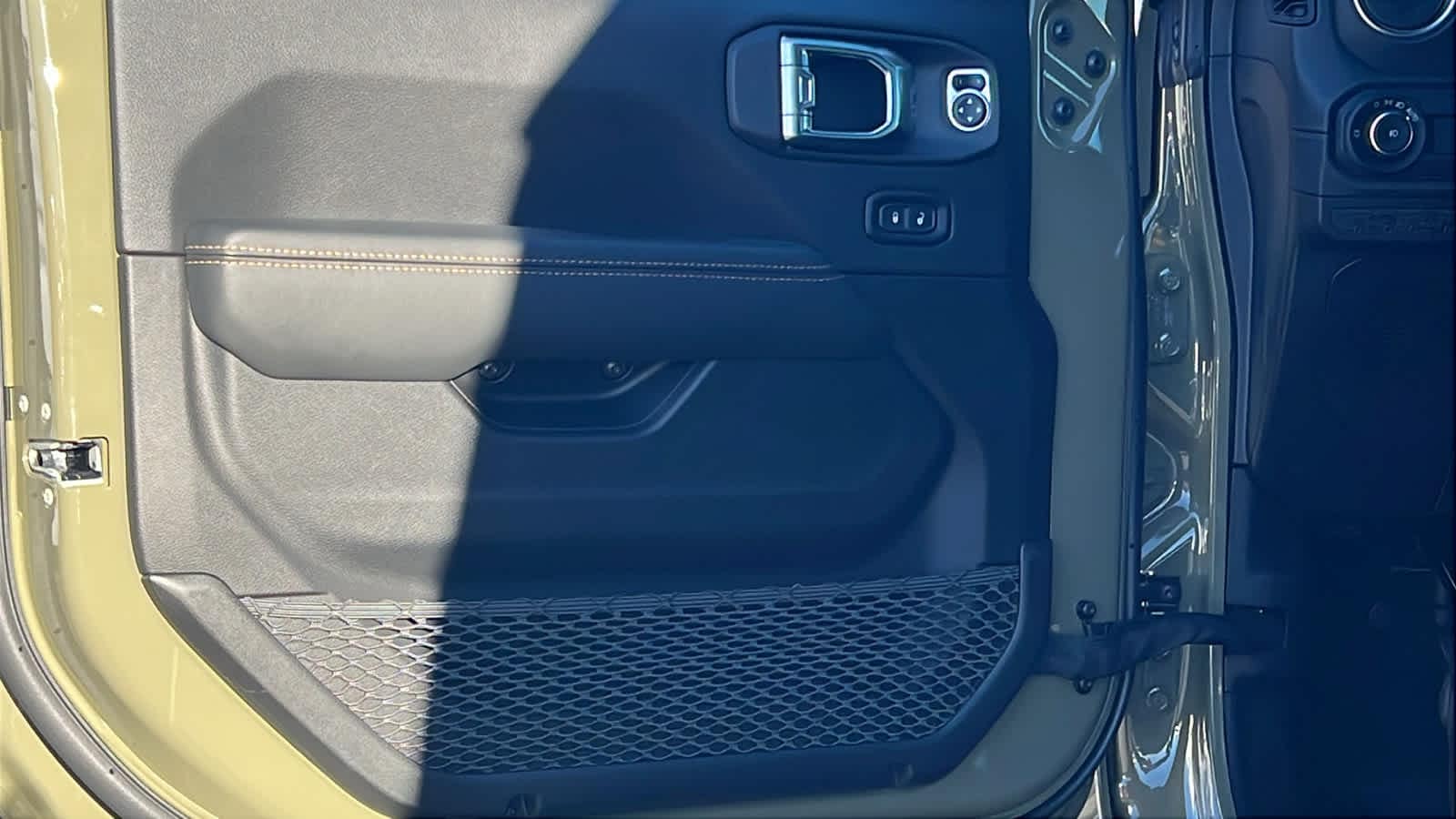 Thumbnail: 2026 Jeep Wrangler - 23