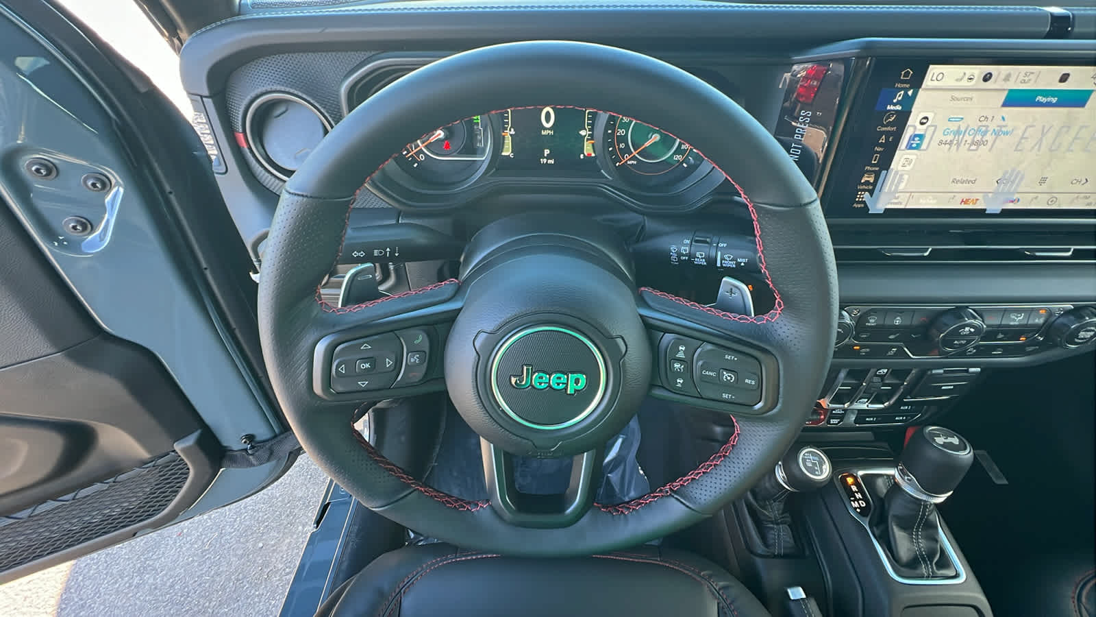 Thumbnail: 2026 Jeep Wrangler - 18