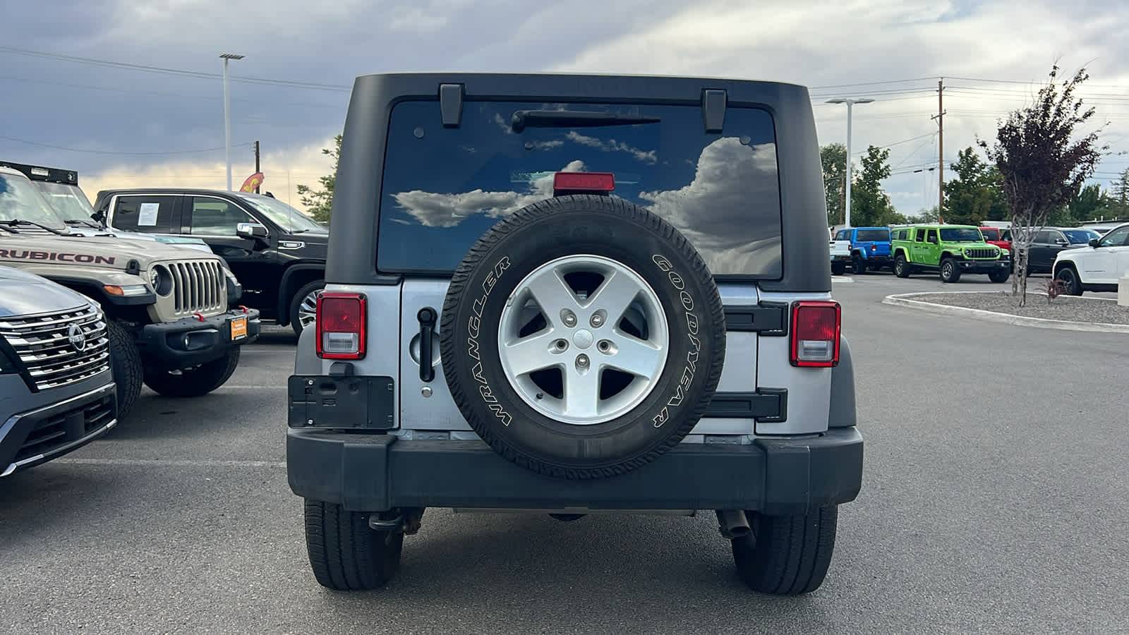 Thumbnail: 2015 Jeep Wrangler - 6