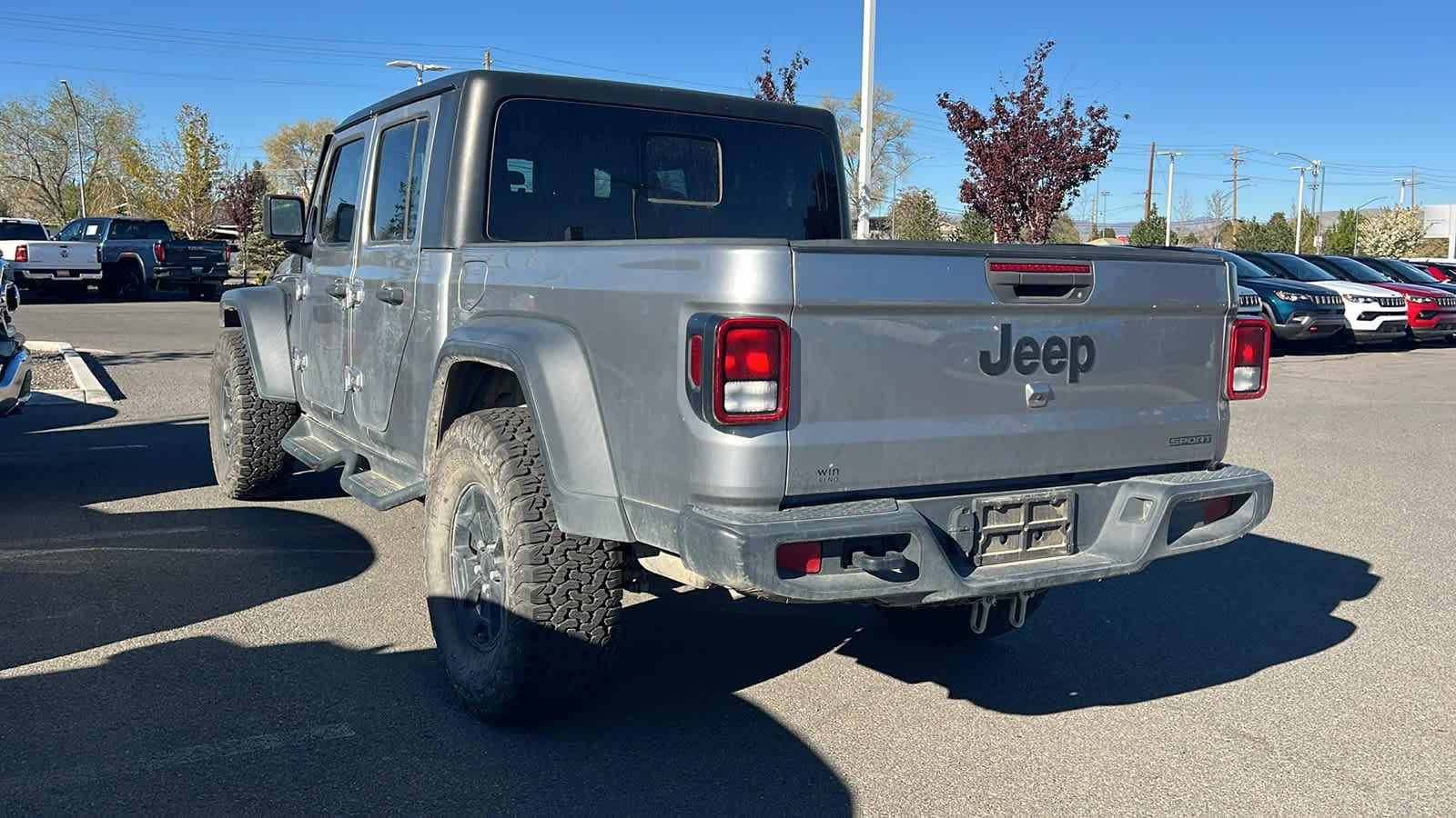 Thumbnail: 2020 Jeep Gladiator - 7