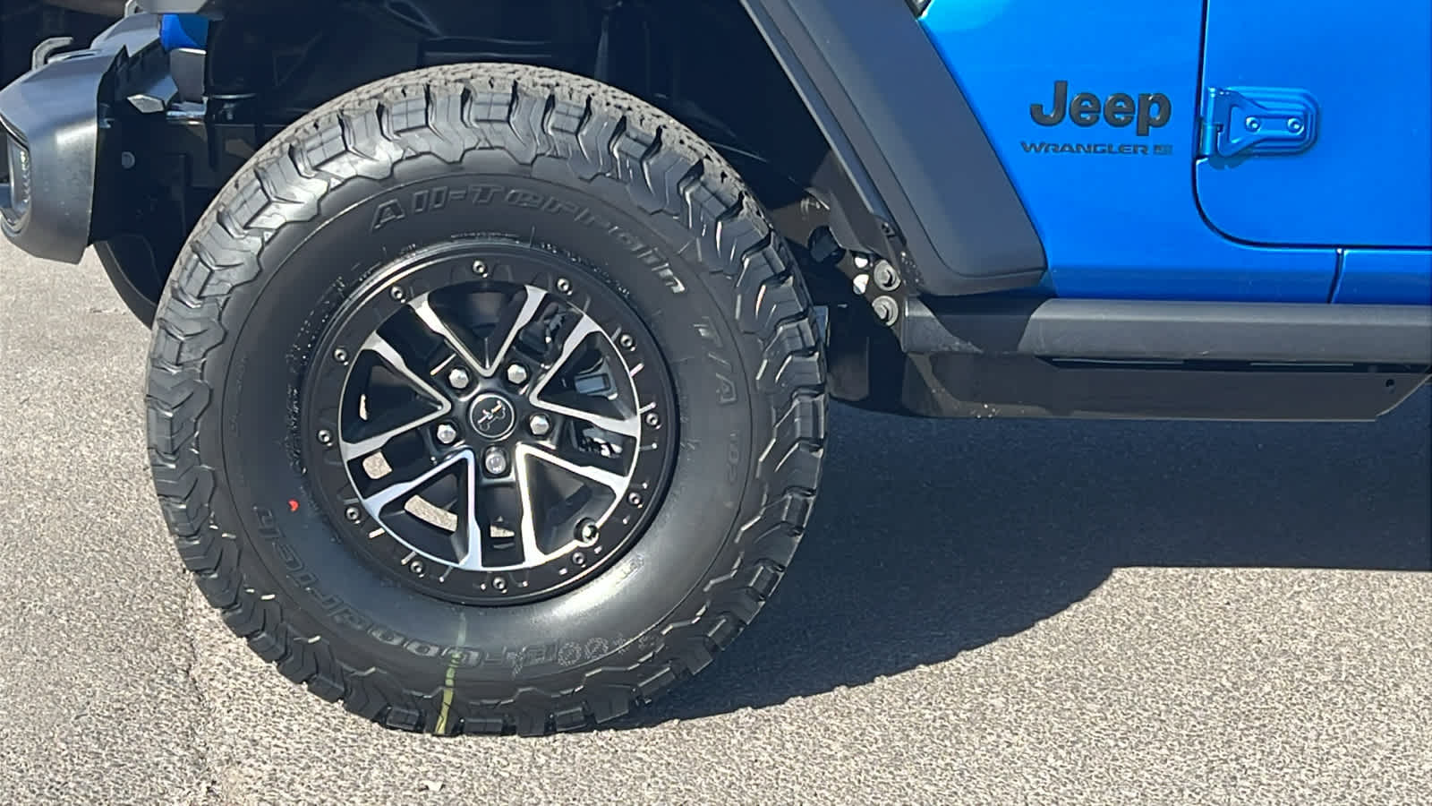 Thumbnail: 2026 Jeep Wrangler - 9