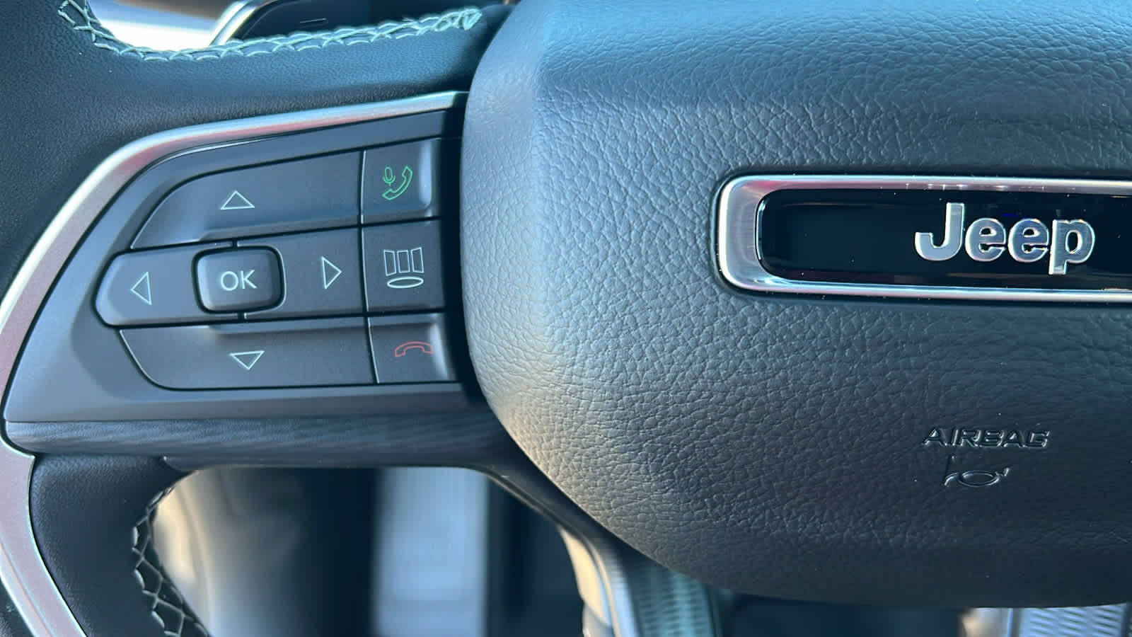 Thumbnail: 2025 Jeep Grand Cherokee - 19