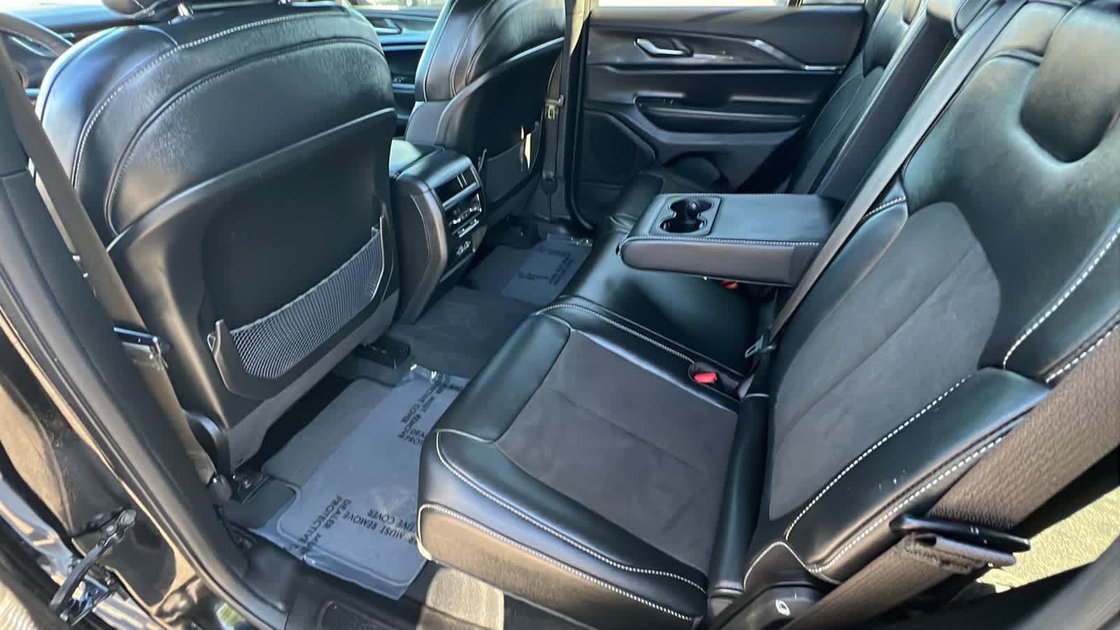 Thumbnail: 2023 Jeep Grand Cherokee - 24
