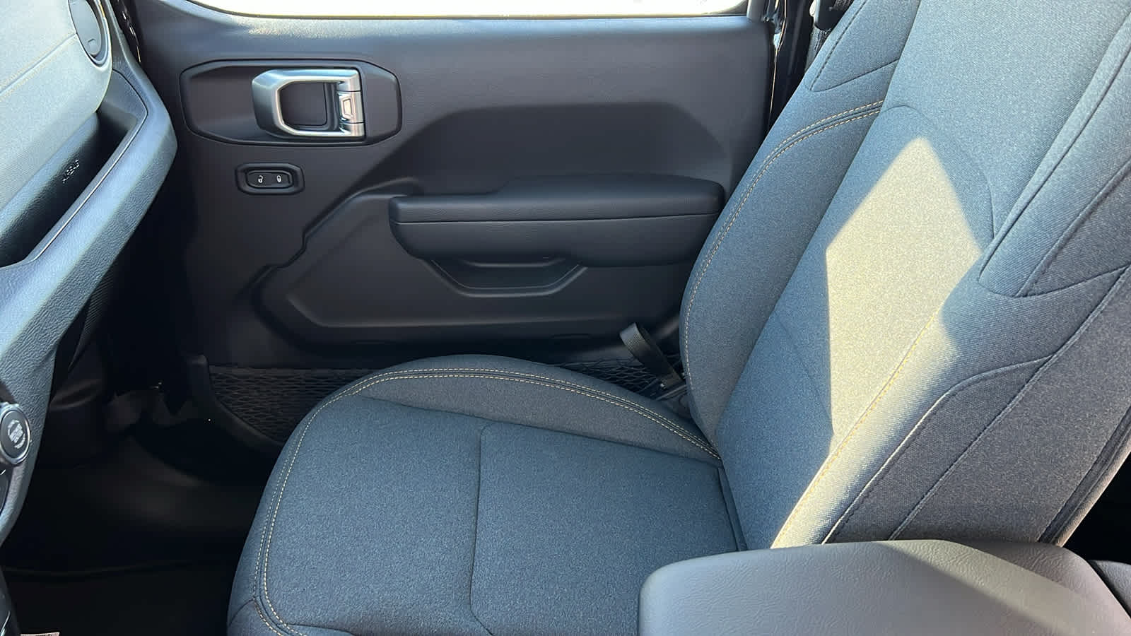 Thumbnail: 2026 Jeep Wrangler - 12