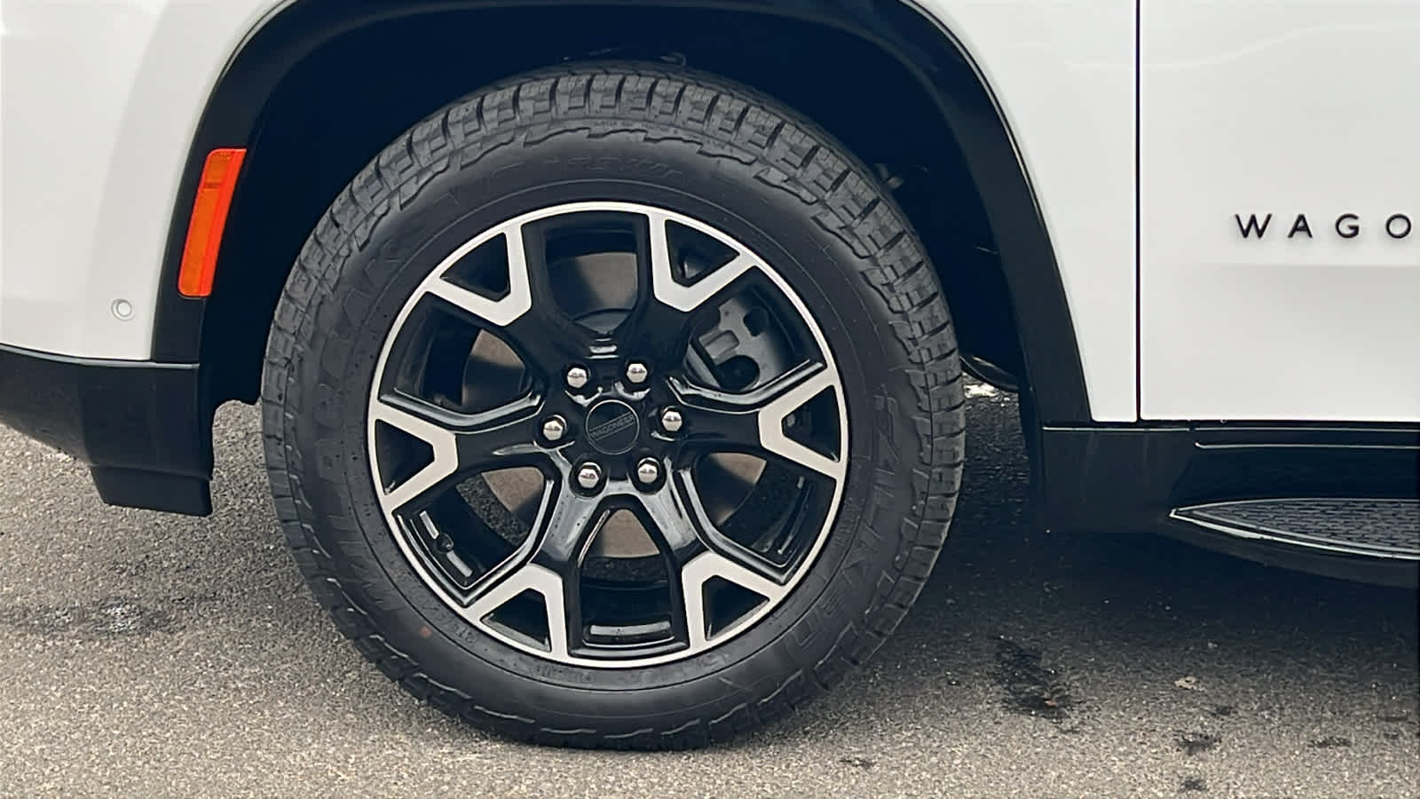 Thumbnail: 2025 Jeep Wagoneer - 9