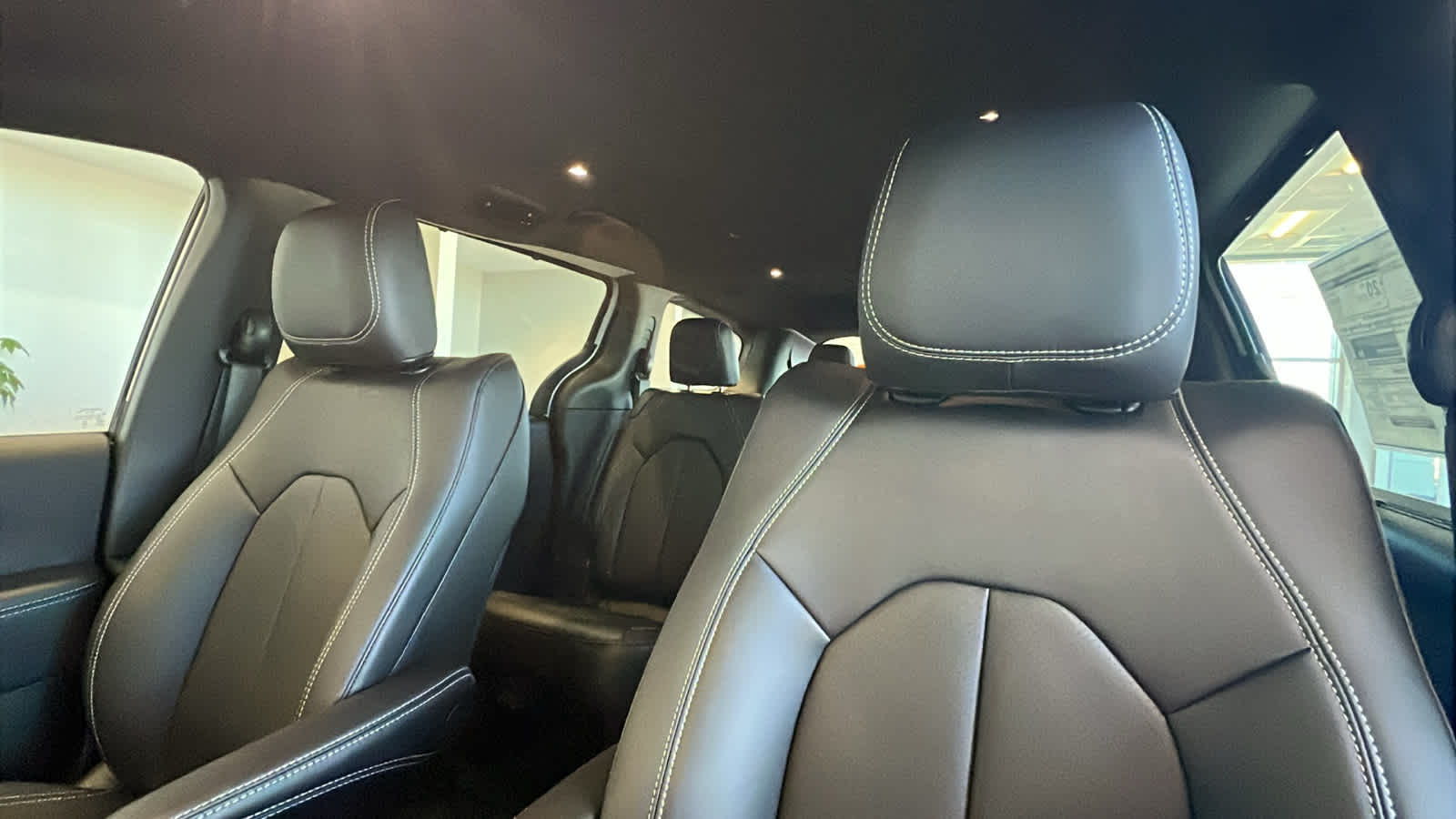 Thumbnail: 2026 Chrysler Pacifica - 11