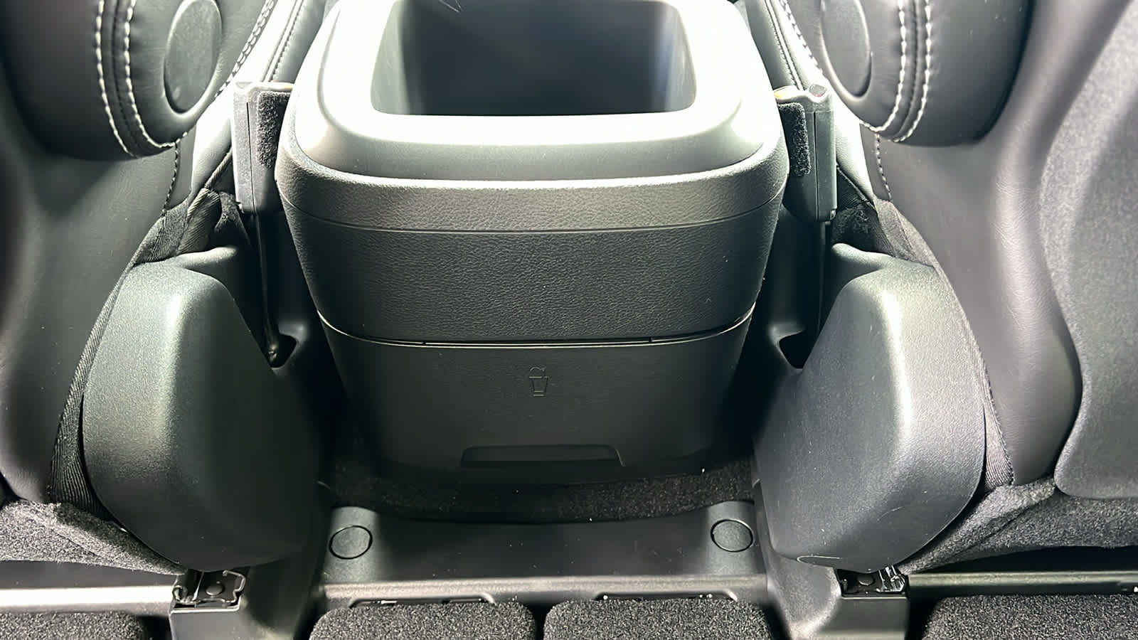 Thumbnail: 2026 Chrysler Pacifica - 25