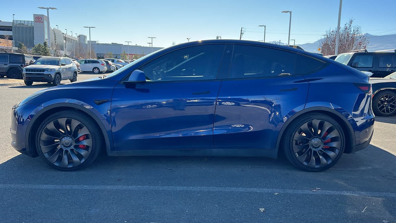 Thumbnail: 2022 Tesla Model Y - 8