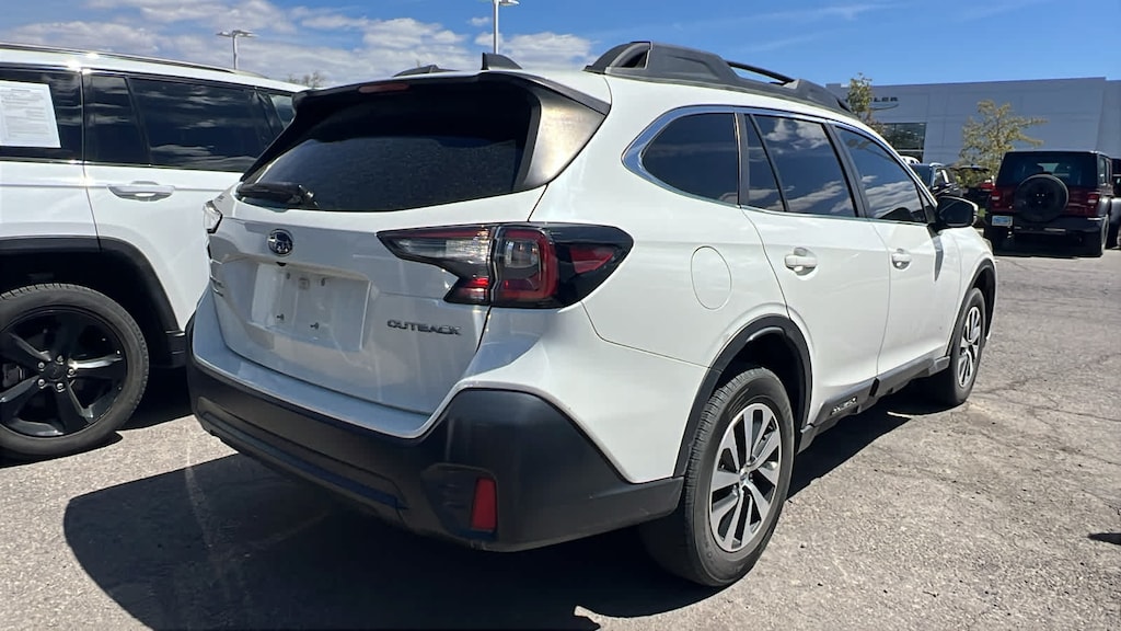 Used 2021 Subaru Outback Premium SUV