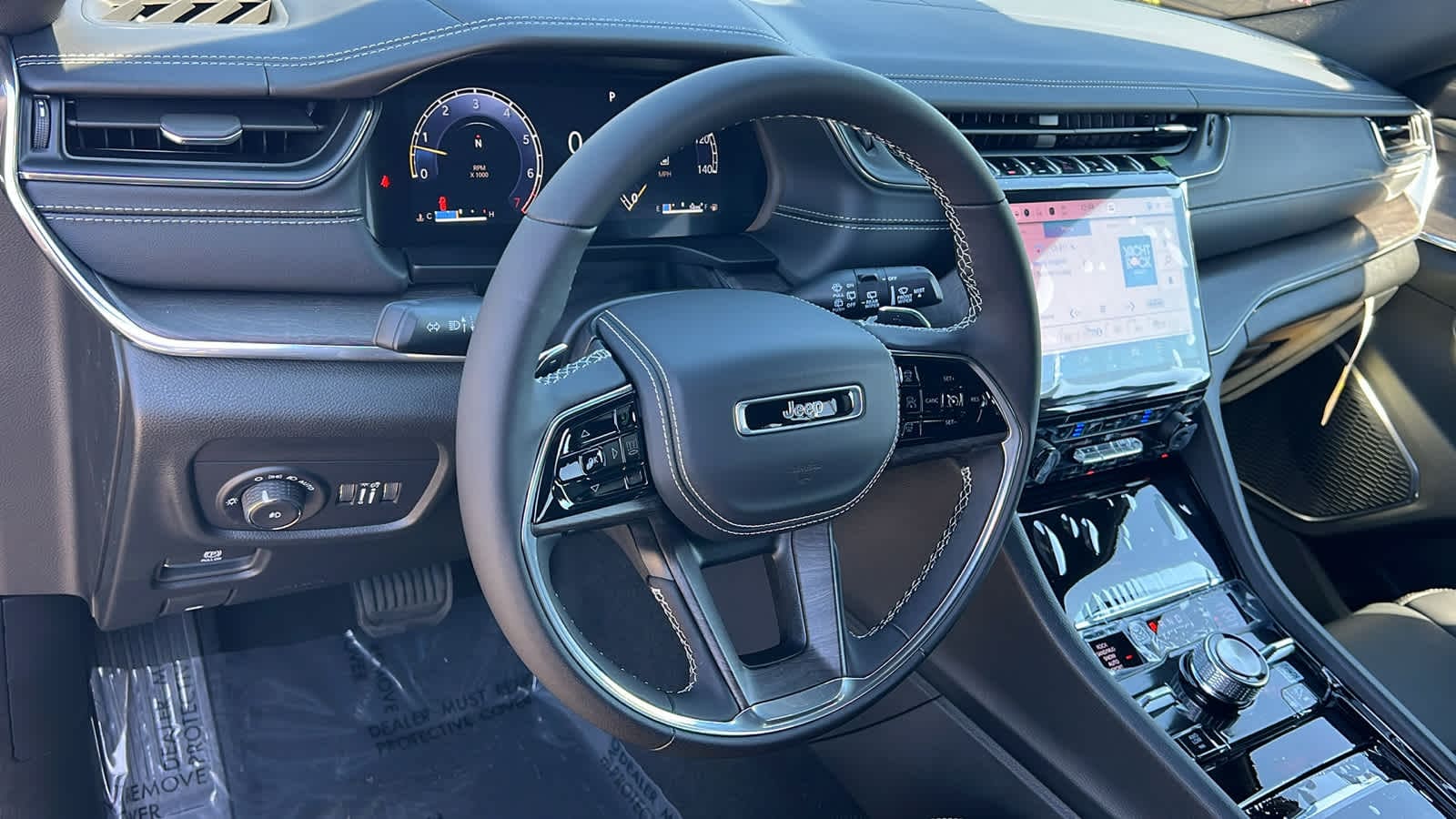 Thumbnail: 2025 Jeep Grand Cherokee - 10