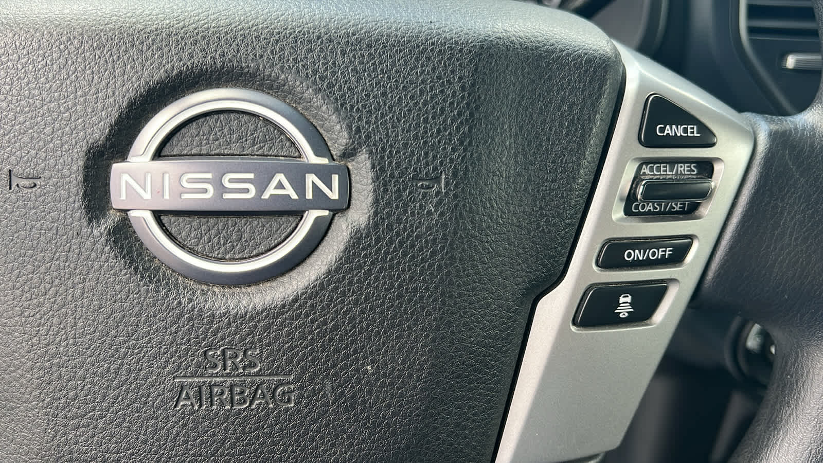 Thumbnail: 2023 Nissan Titan - 20