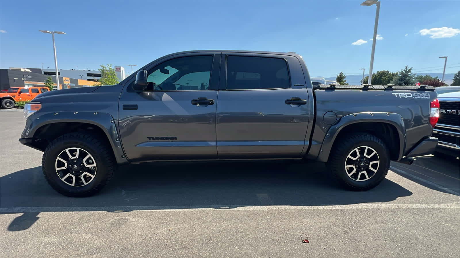 Thumbnail: 2017 Toyota Tundra - 8