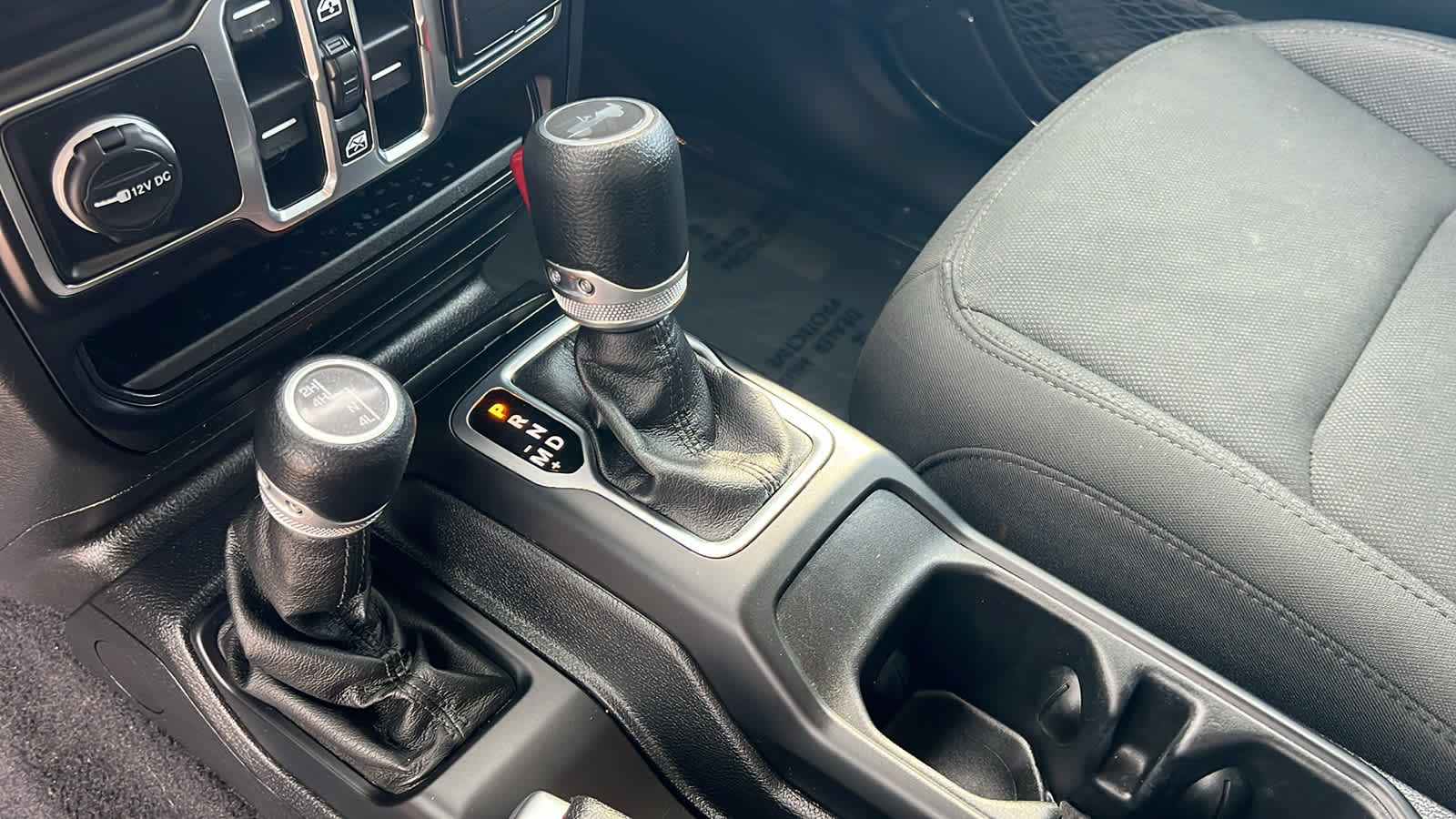 Thumbnail: 2021 Jeep Wrangler - 13